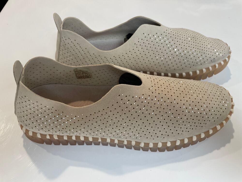Ilse Jacobsen Taupe Slip-on Comfort Shoe Women Sz 38 Tulip 139 like new
